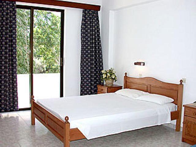 Hotel Tina Flora Kolymbia Phòng bức ảnh
